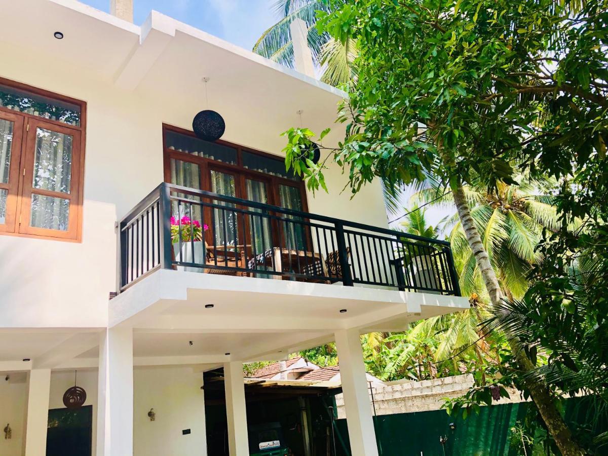 Siri'S Residency Apartment Habaraduwa Exterior photo